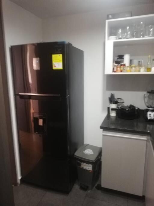 Appartement Hermosa Habitacion Privada En Conjunto Residencial Cerca Al Aeropuerto Y Terminal De Bogota, Zonas Comunes Se Comparten Con 1 Persona Extérieur photo